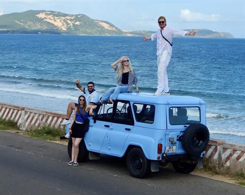 Mui Ne: Best Private Sand Dunes Jeep Tour at Sunrise/Sunset